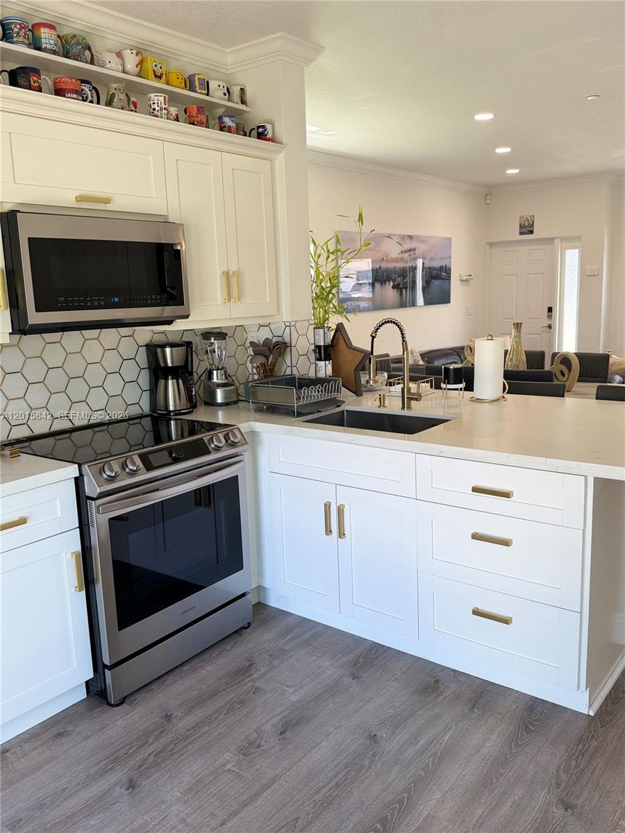 MILLENNIUM TOWNHOMES COND - Residential