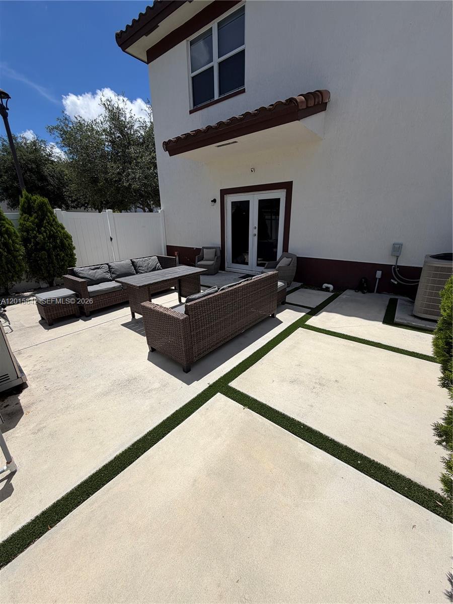 MILLENNIUM TOWNHOMES COND - Residential