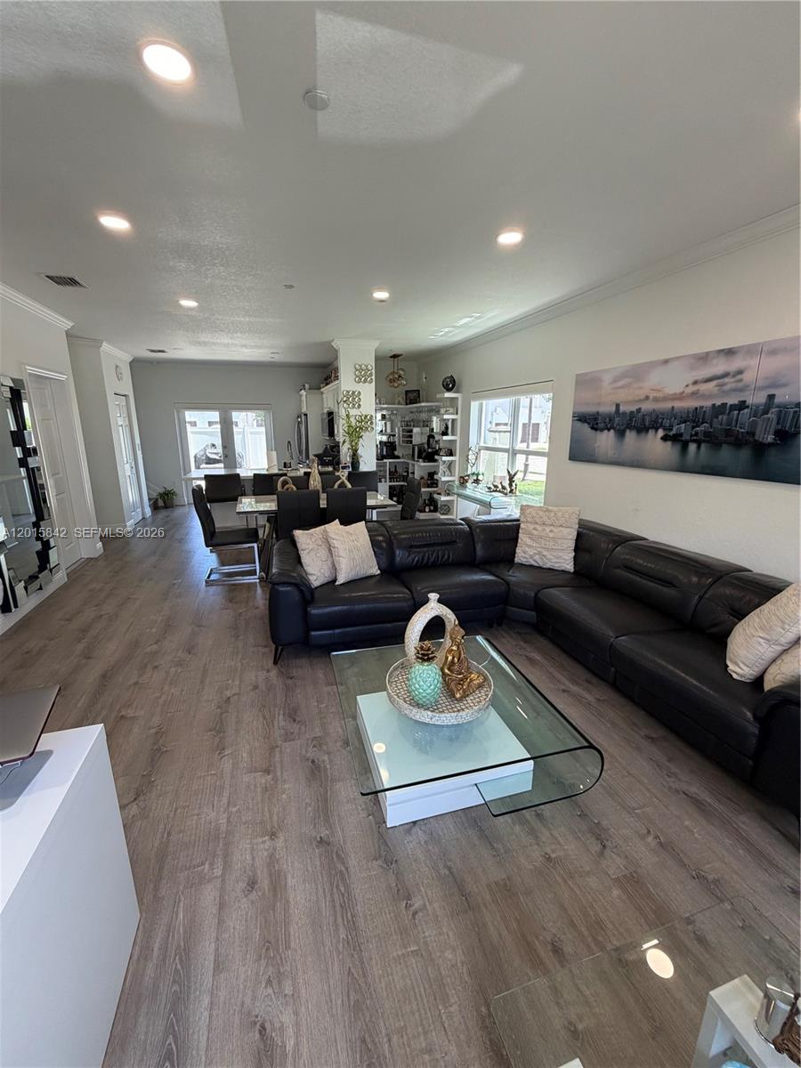 MILLENNIUM TOWNHOMES COND - Residential
