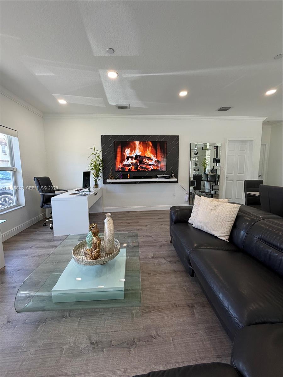 MILLENNIUM TOWNHOMES COND - Residential
