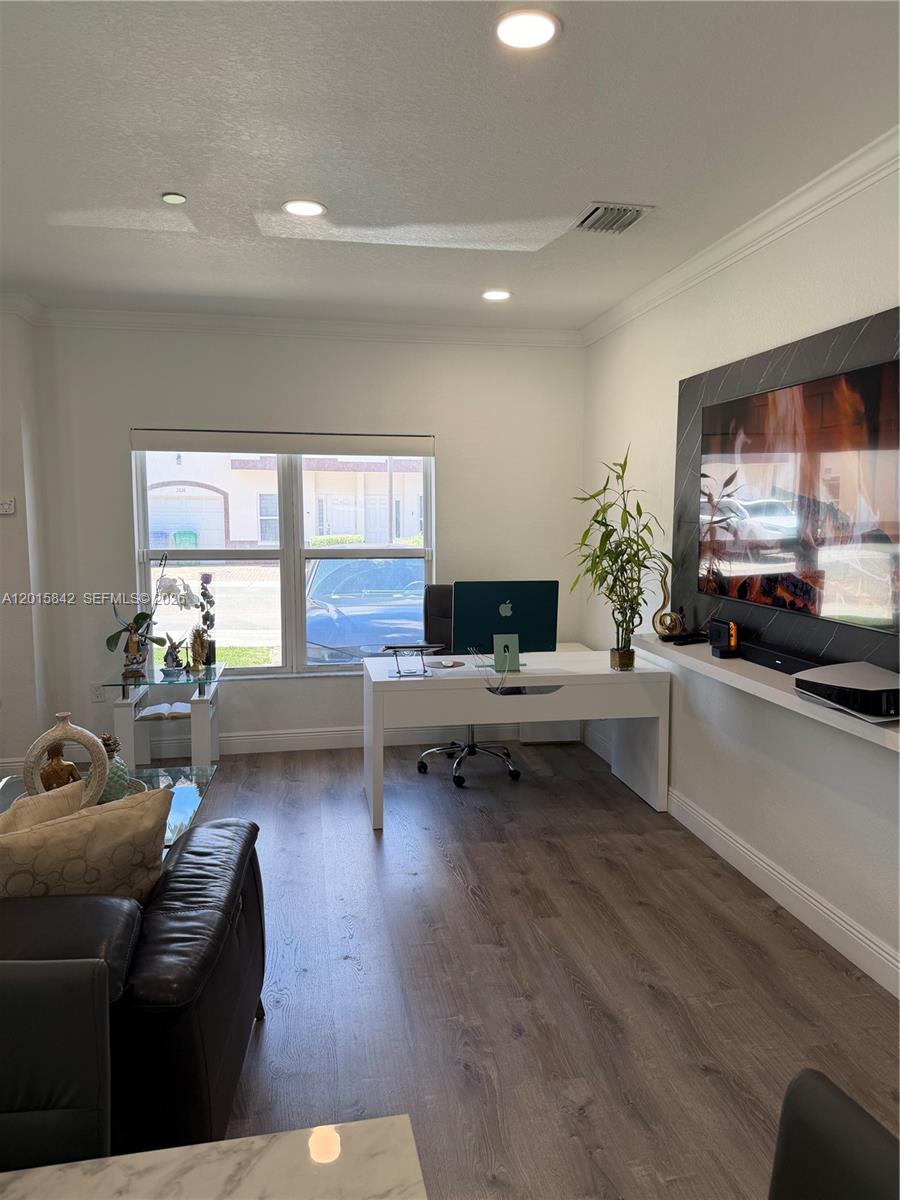 MILLENNIUM TOWNHOMES COND - Residential