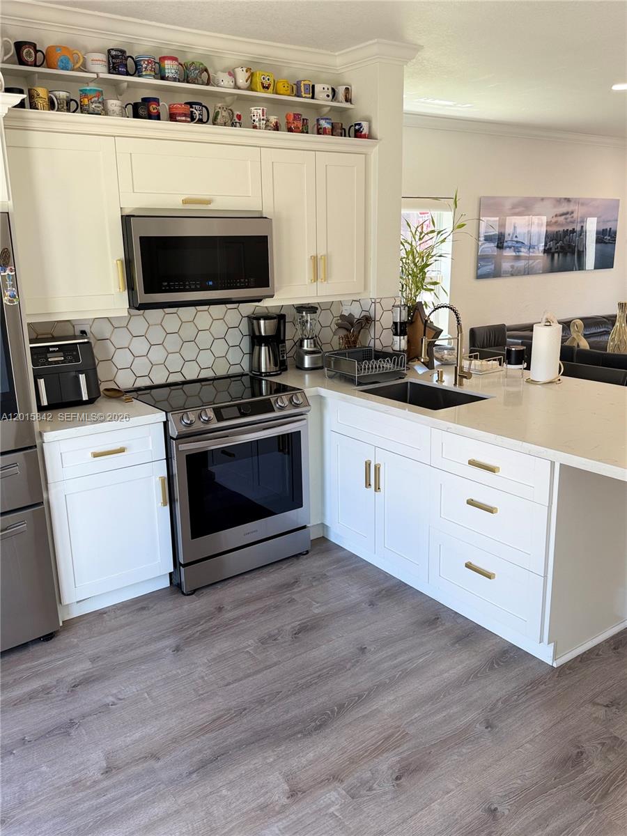 MILLENNIUM TOWNHOMES COND - Residential