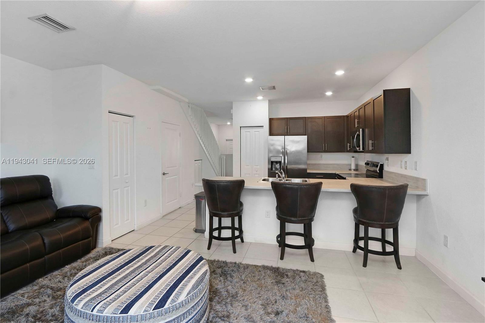 ENCLAVE SOUTH PHASE 2 - Residential