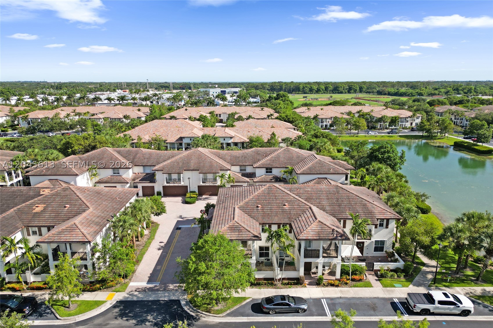 4760 Mimosa Pl 1001