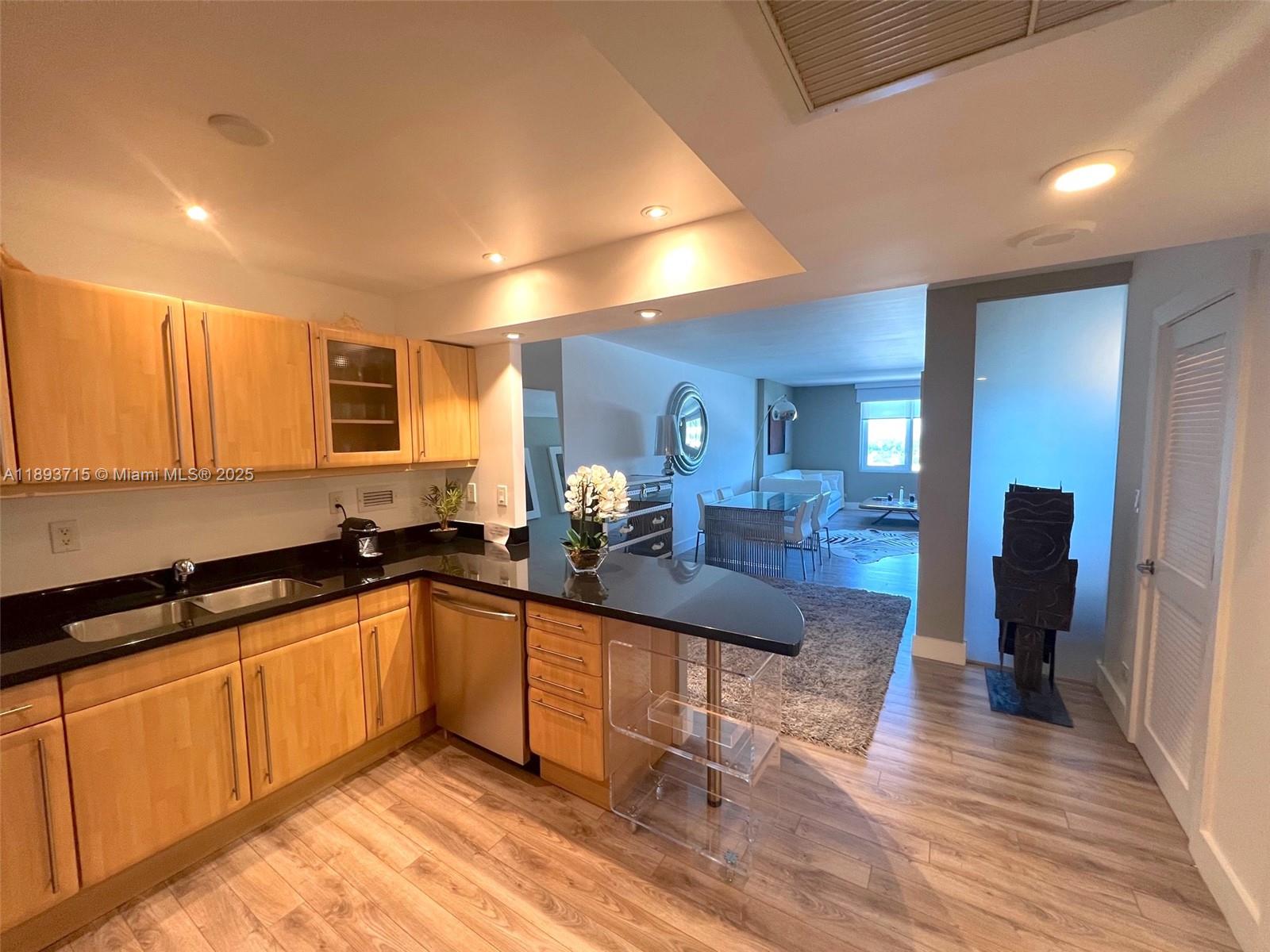 RONEY PALACE CONDO - Residential Lease