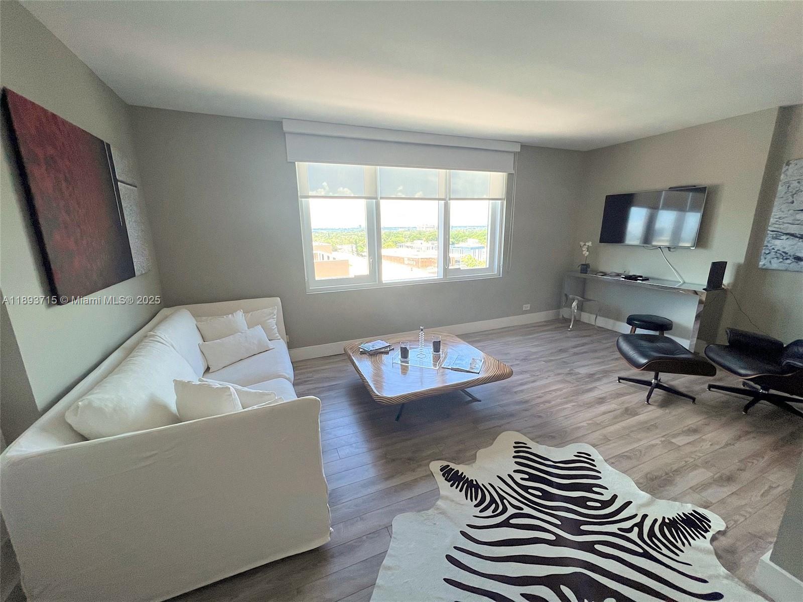 RONEY PALACE CONDO - Residential Lease