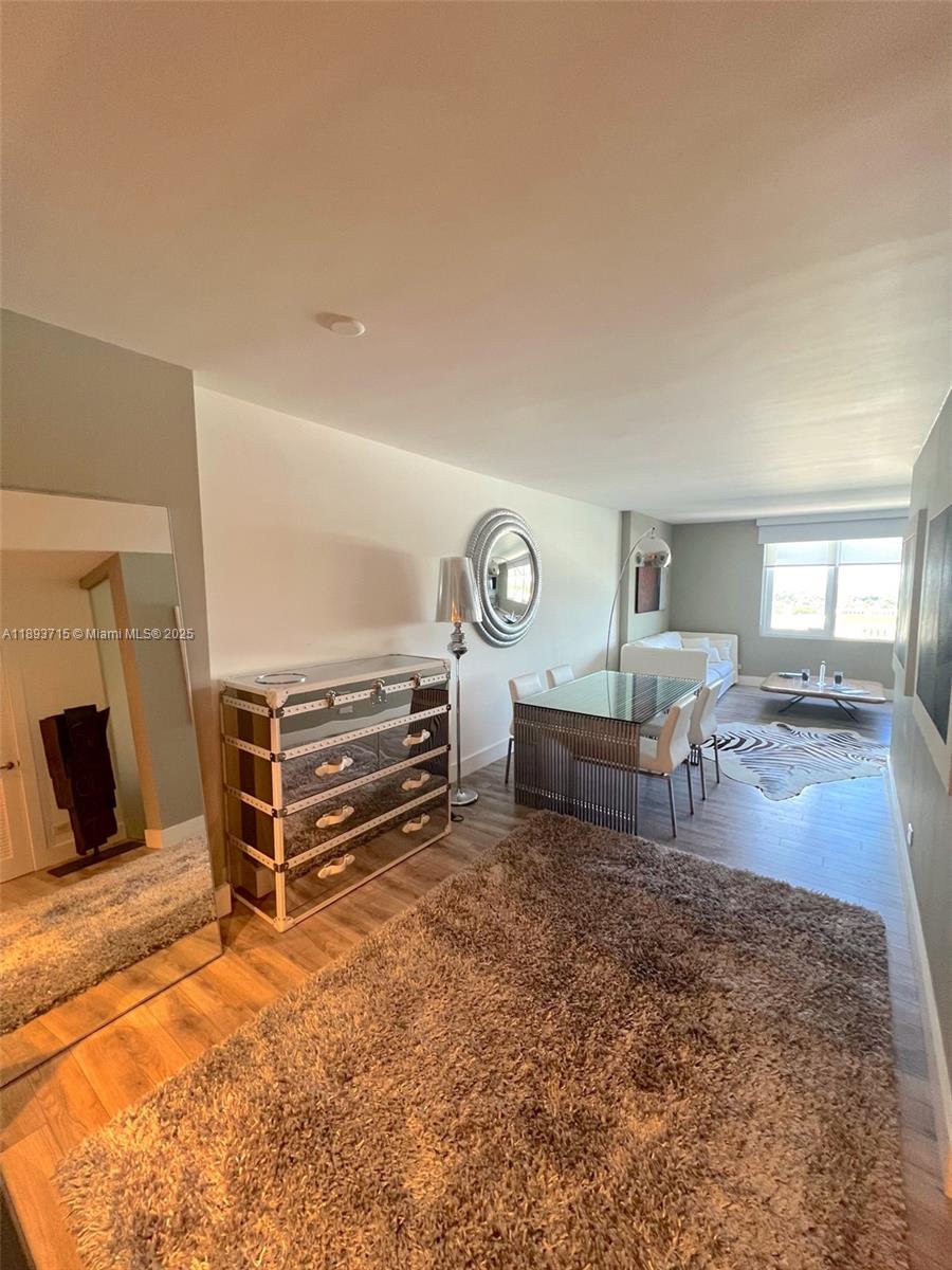 RONEY PALACE CONDO - Residential Lease