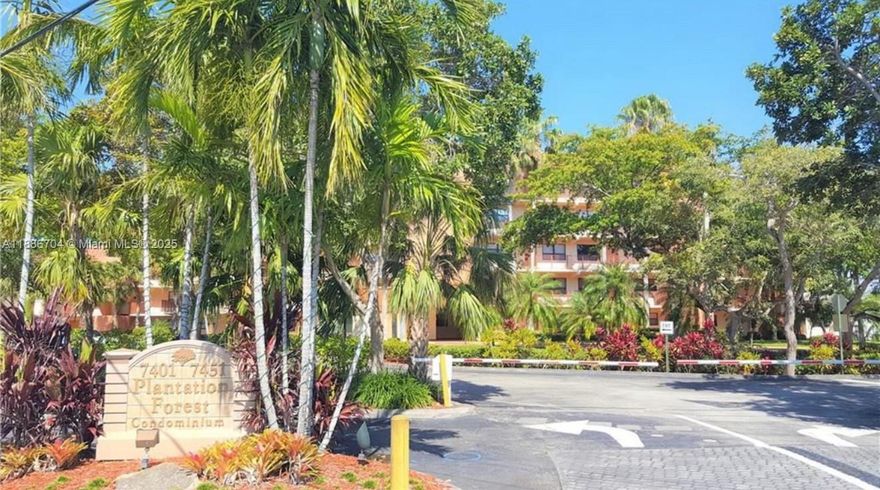 Rarely available unit in Plantation Forest. Wonderfully updated condo with 2 bedrooms, 2 bathrooms, eat-in kitchen, office or den, in the heart of Plantation. Updated kitchen, bathrooms, master closet, flooring, kitchen appliances. Newer A/C & washer/dryer. Renovated walk-in closets. Large open balcony overlooking pool area. 2 parking spaces. Kids play area. Desirable community in a great, convenient location, close to schools, shopping, dining & much more.