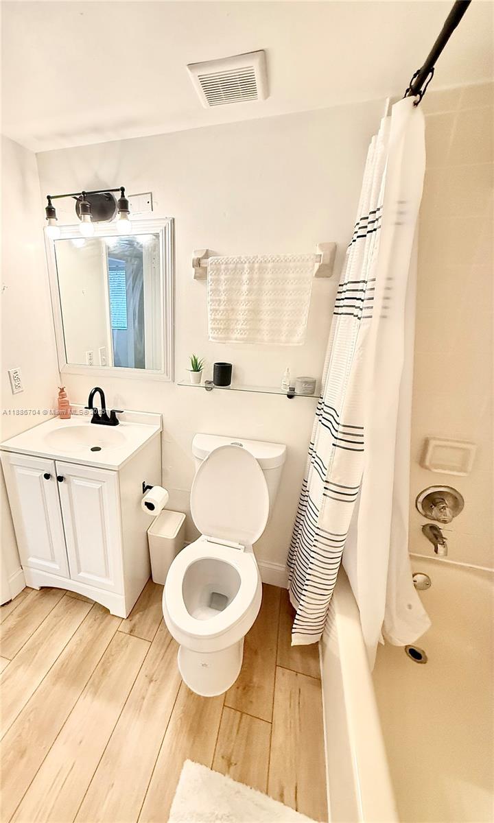 PLANTATION FOREST CONDO - Residential
