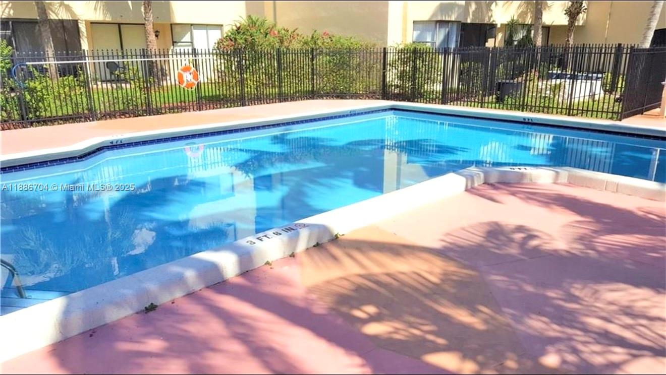 PLANTATION FOREST CONDO - Residential