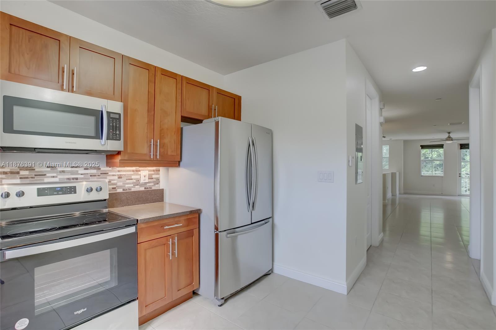 VILLAGE AT SAILBOAT BEND - Residential Lease