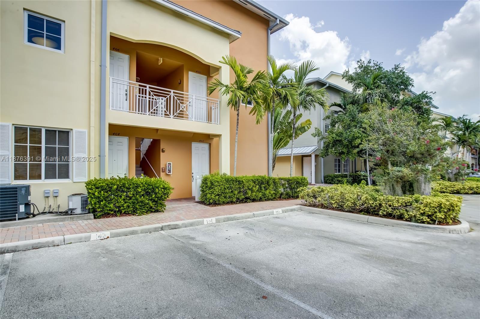 VILLAGE AT SAILBOAT BEND - Residential Lease