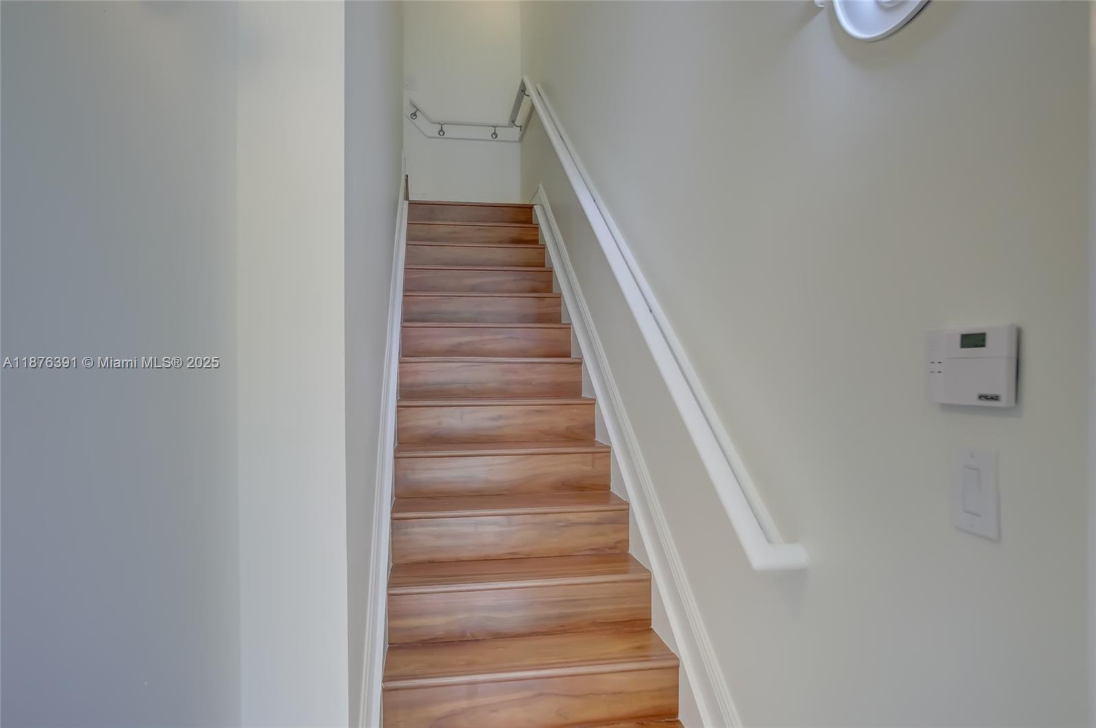 VILLAGE AT SAILBOAT BEND - Residential Lease