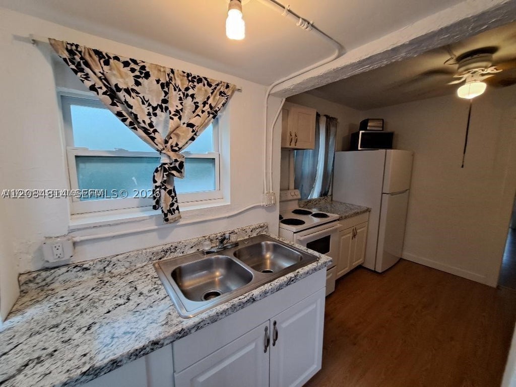 Photo of 217 Southridge Rd #Lower Unit, Delray Beach, FL 33444 (MLS # A12084814)