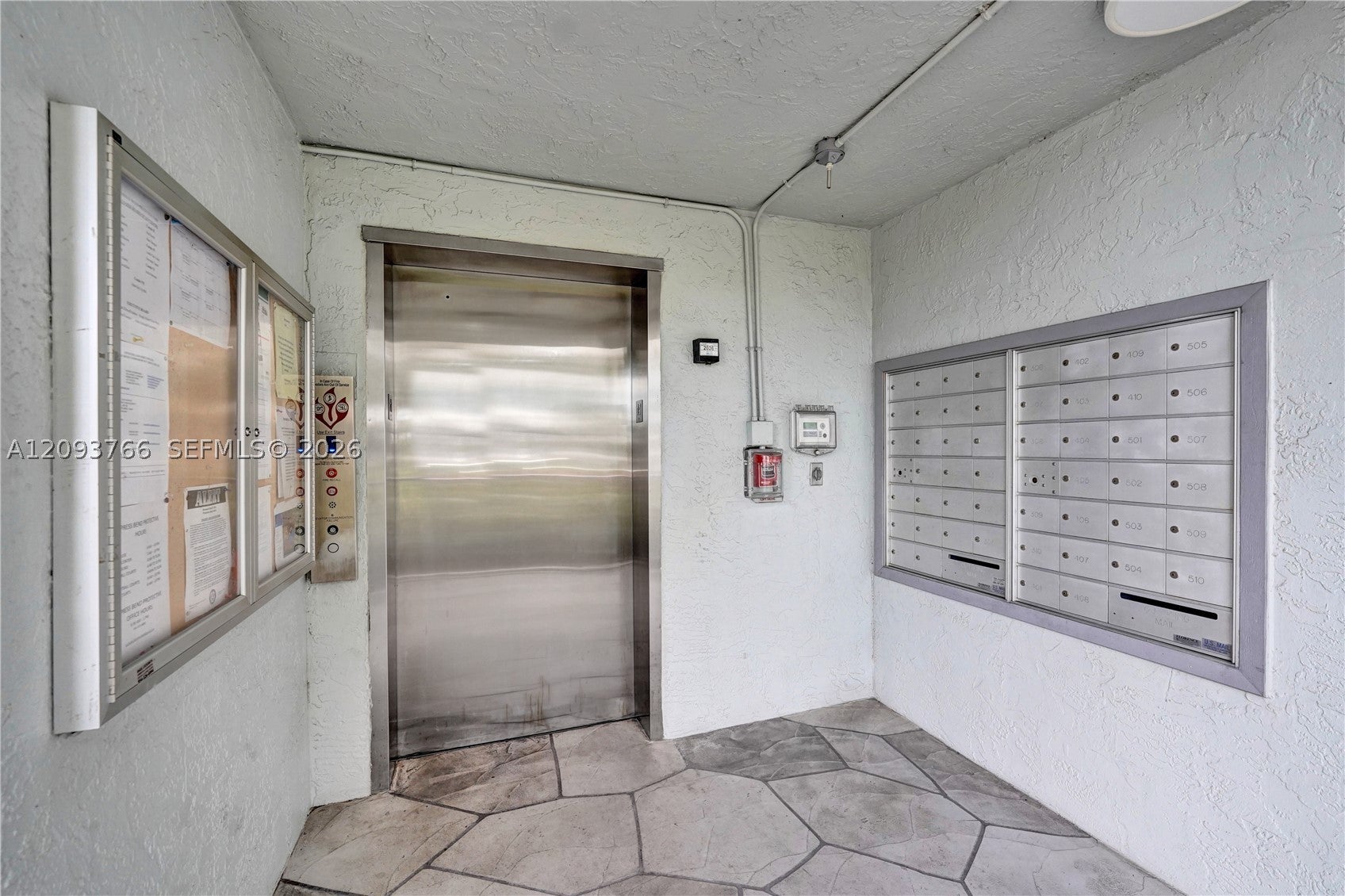 2226 N Cypress Bend Dr 408