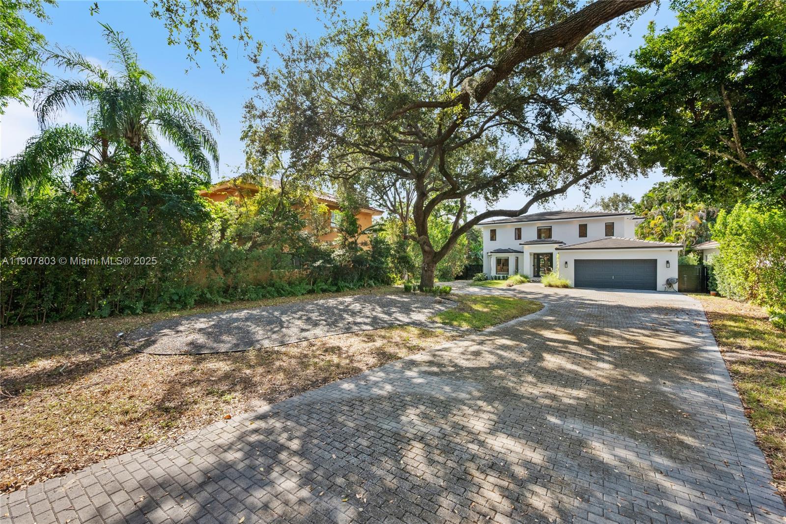 La Hamaca - Residential