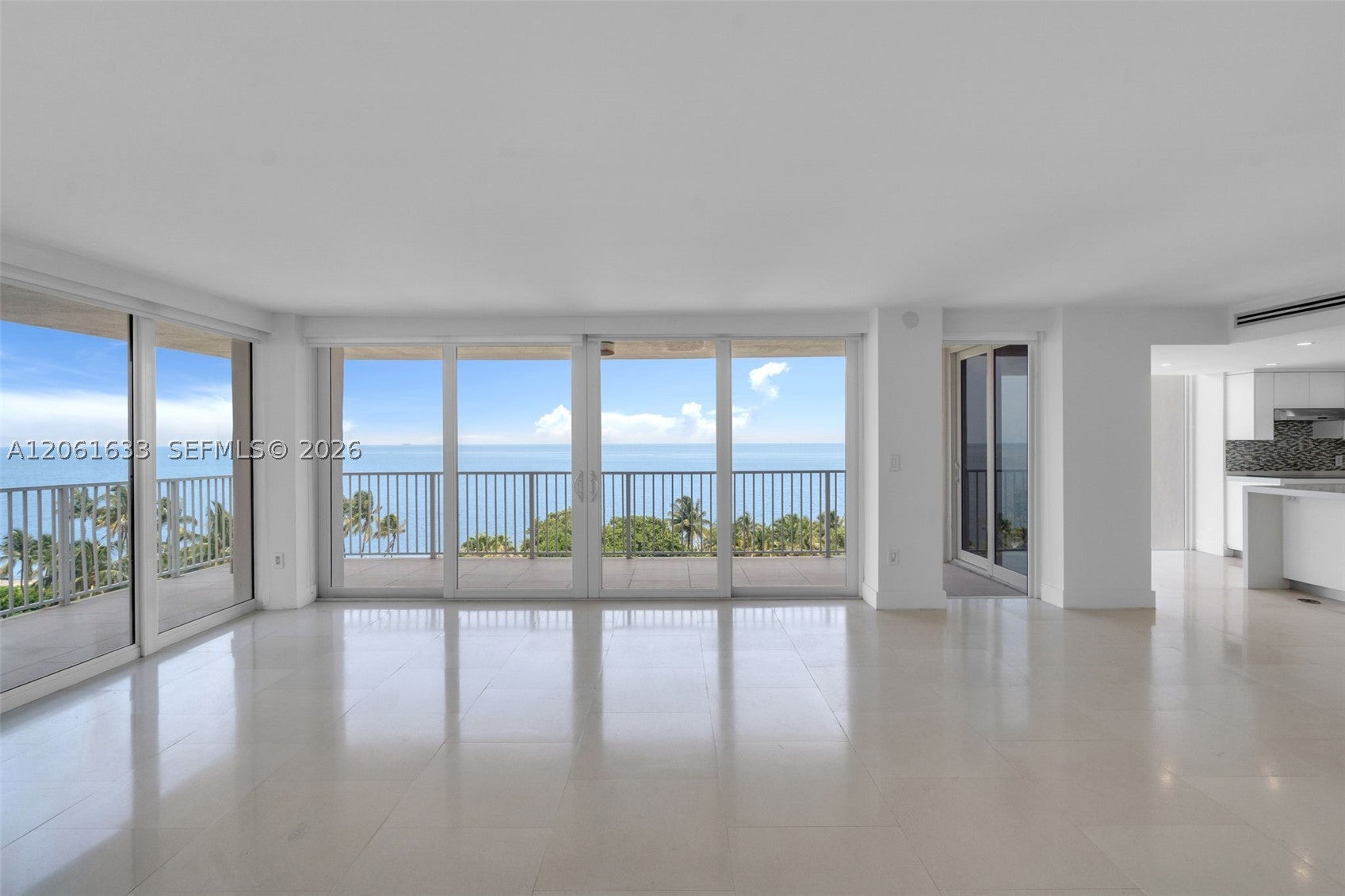 881 Ocean Dr 7H