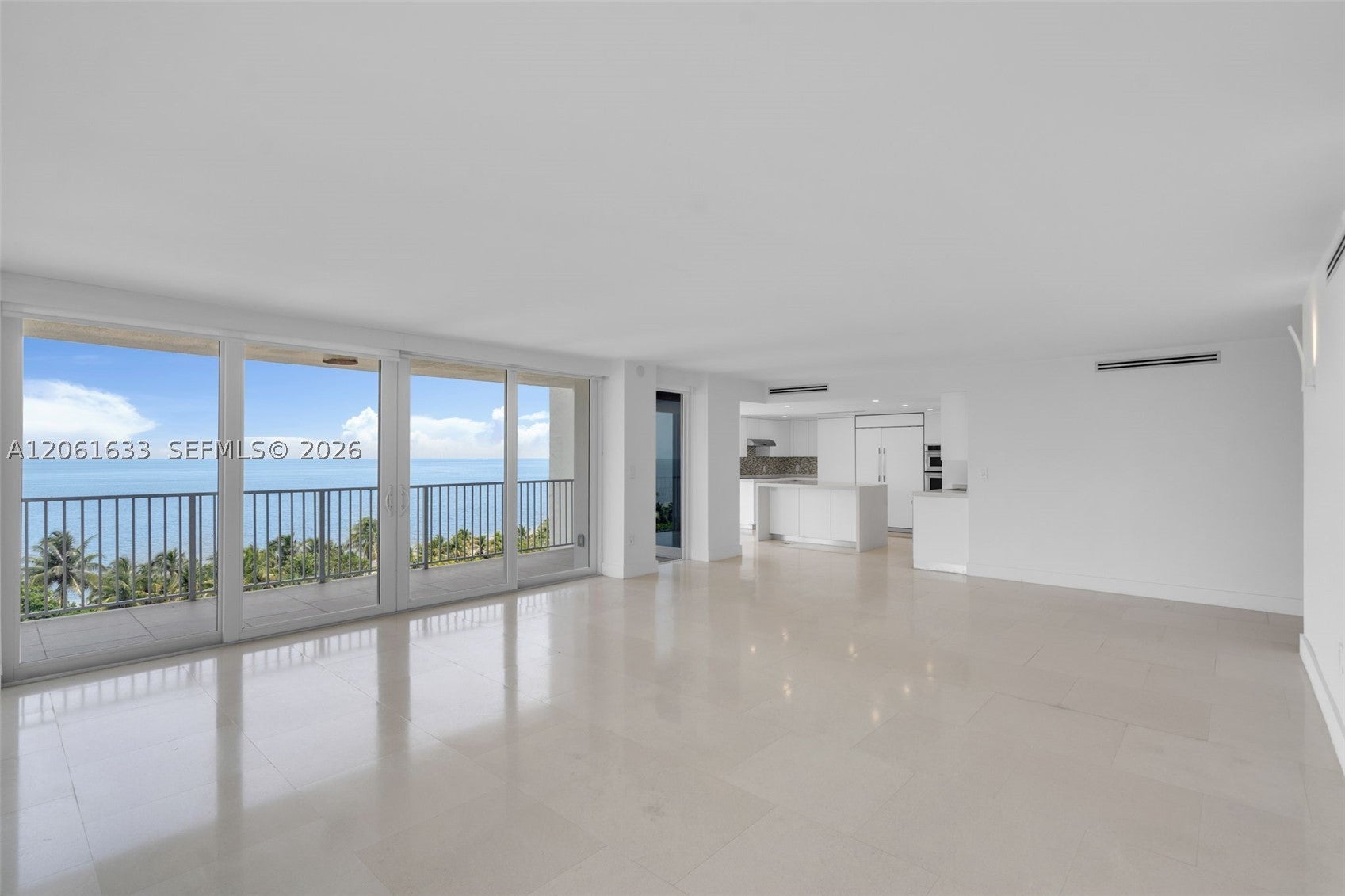 881 Ocean Dr 7H