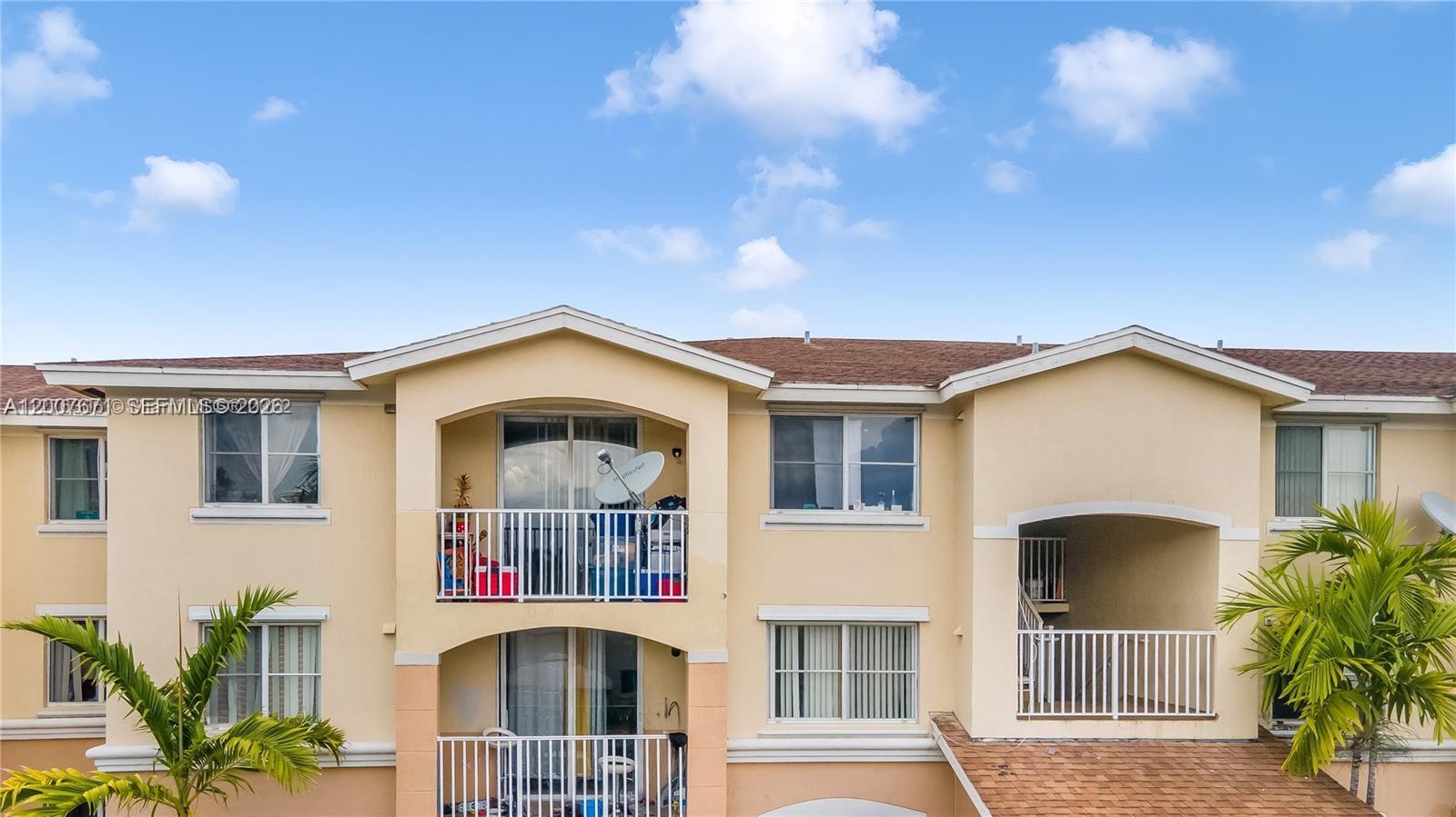 THE OAKS IN NORTH MIAMI C - Residential