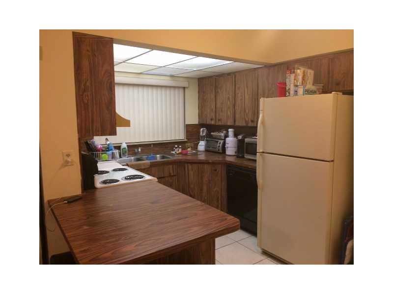 SPANISH VILLAS CONDO - Residential Lease