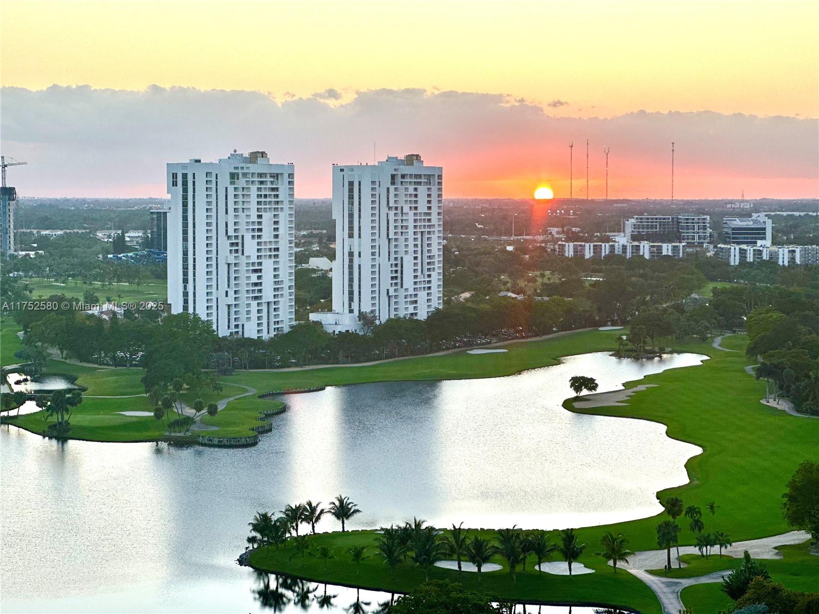 HAMPTONS SOUTH CONDO - Residential