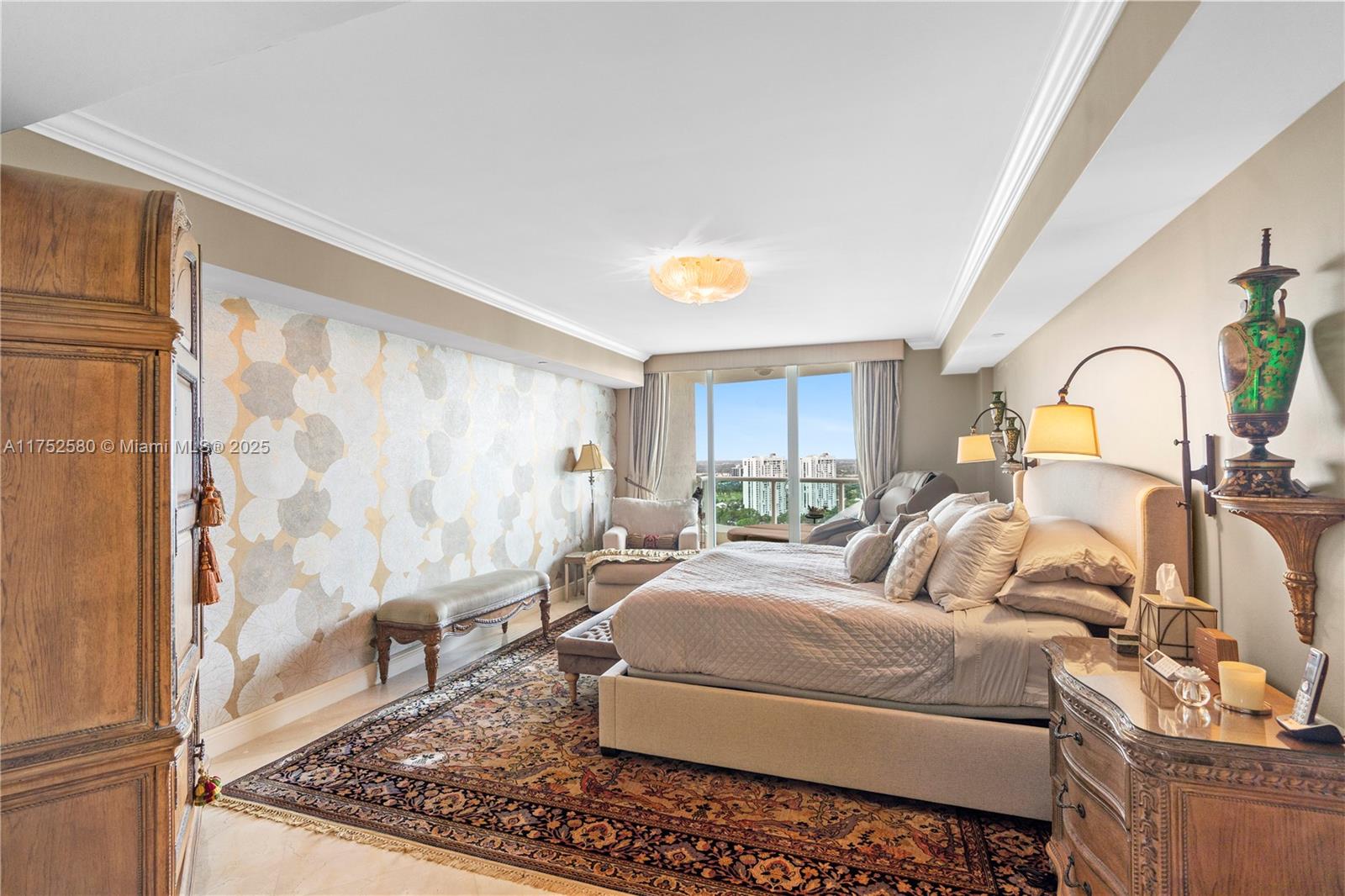 HAMPTONS SOUTH CONDO - Residential