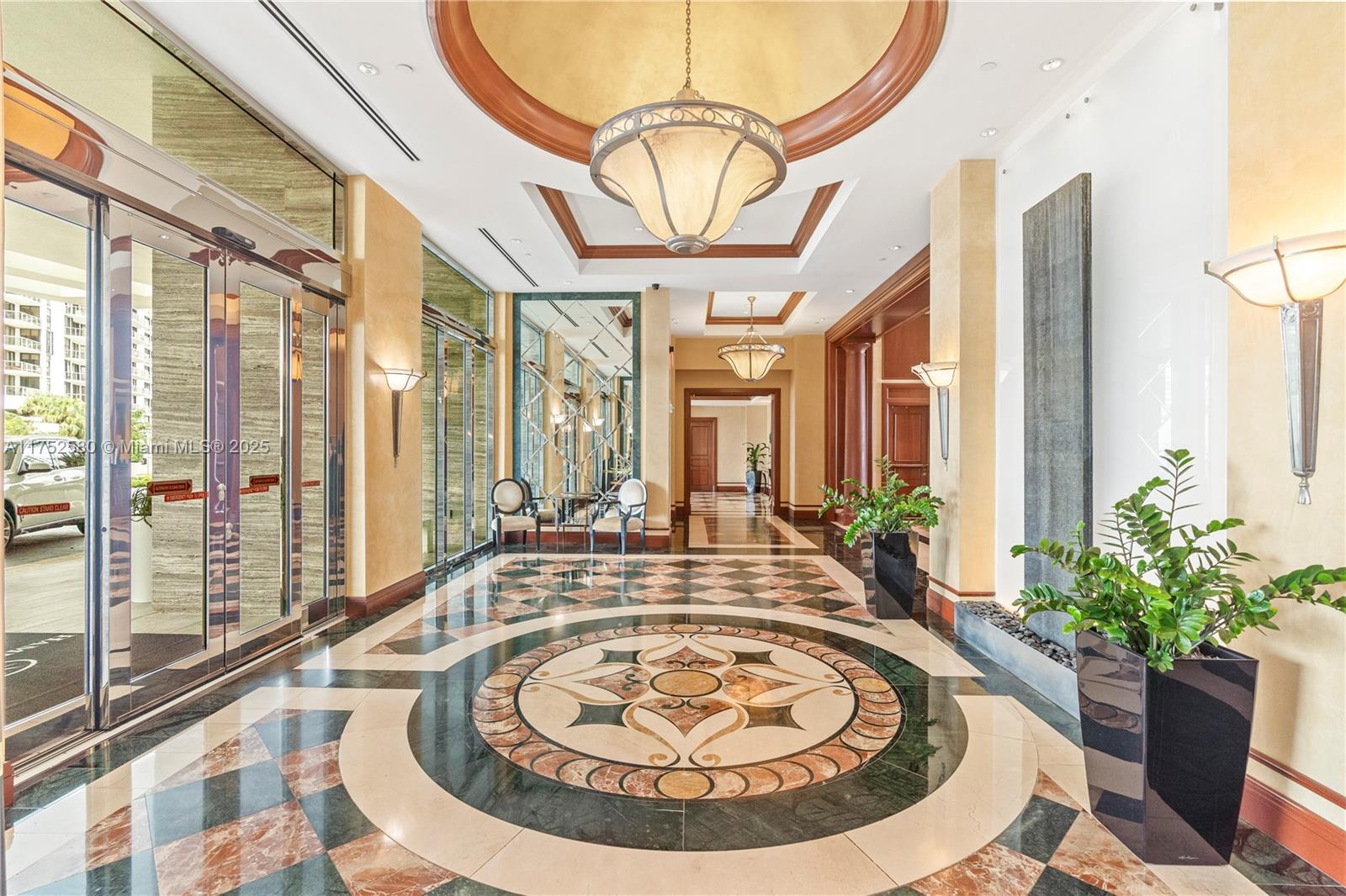 HAMPTONS SOUTH CONDO - Residential