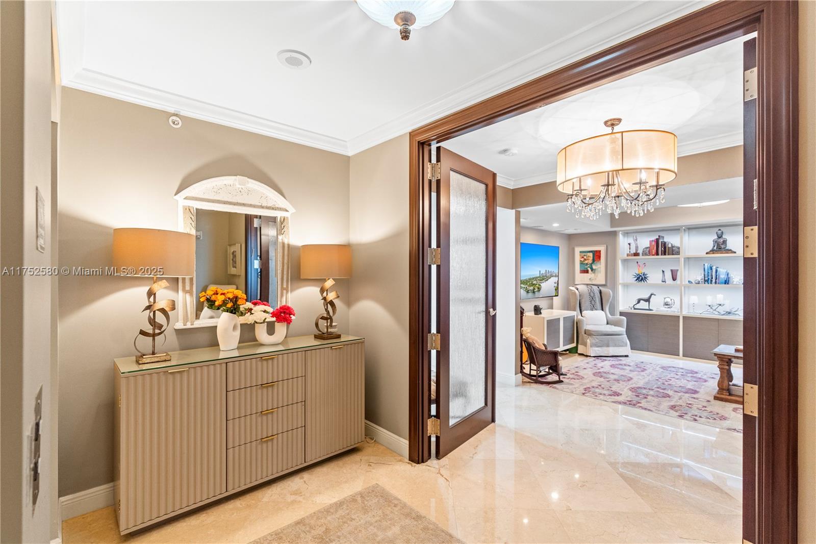 20201 E Country Club Dr 2708