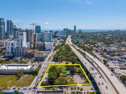 301 SW 8th St Miami FL 33130