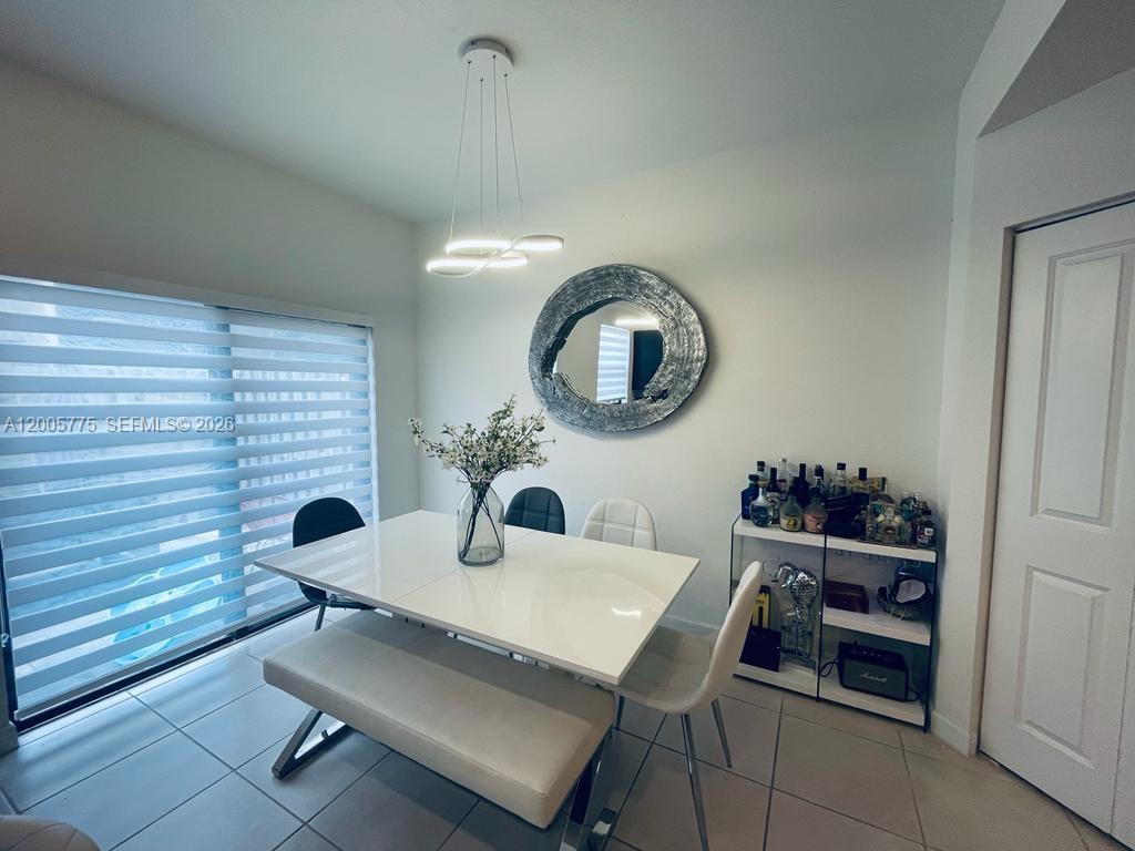 784 NE 206th Ter 784