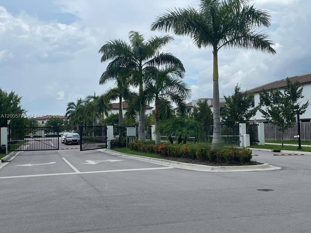 VIA VENTURA NEIGHBORHOOD - Residential Lease