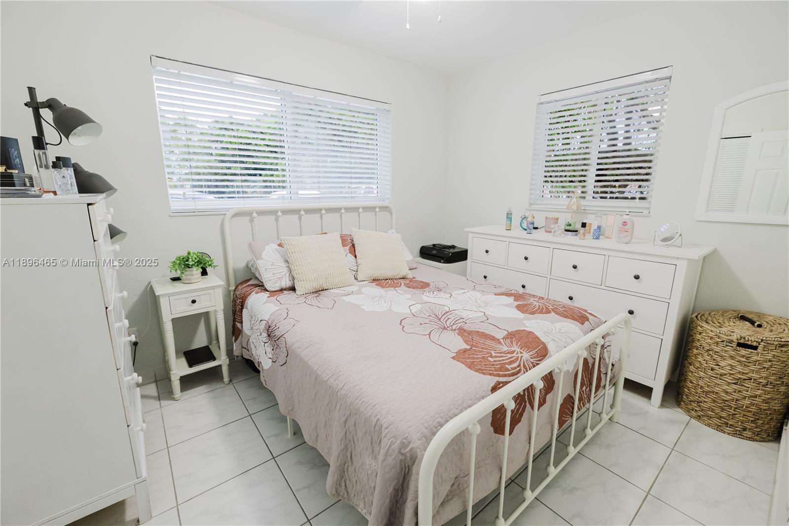 CORAL TERR SEC NO 2 - Residential Lease