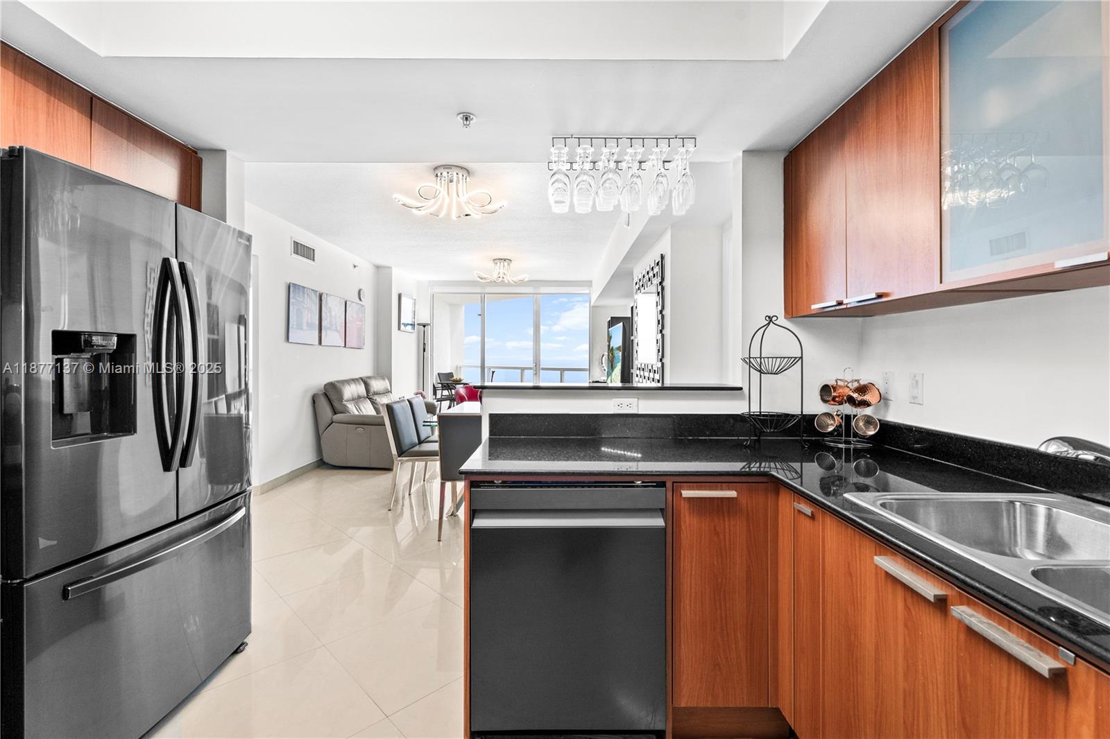 16699 Collins Ave 3701
