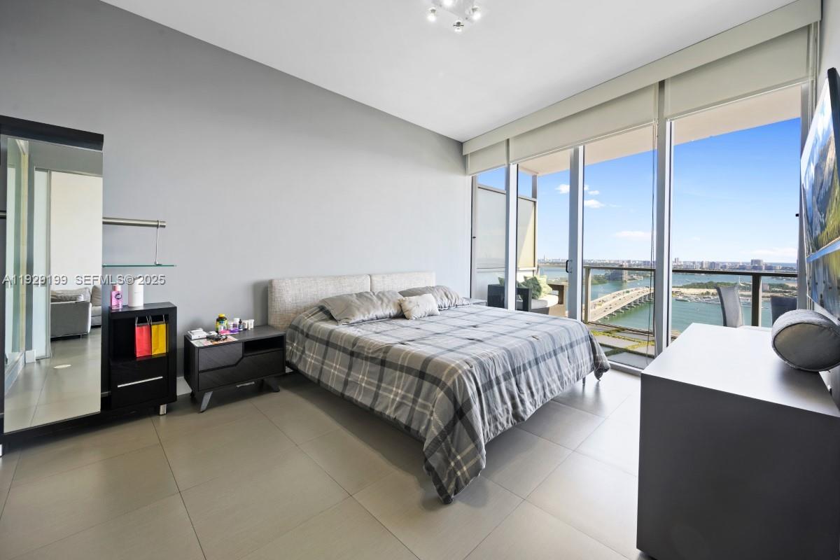 MARQUIS CONDO - Residential