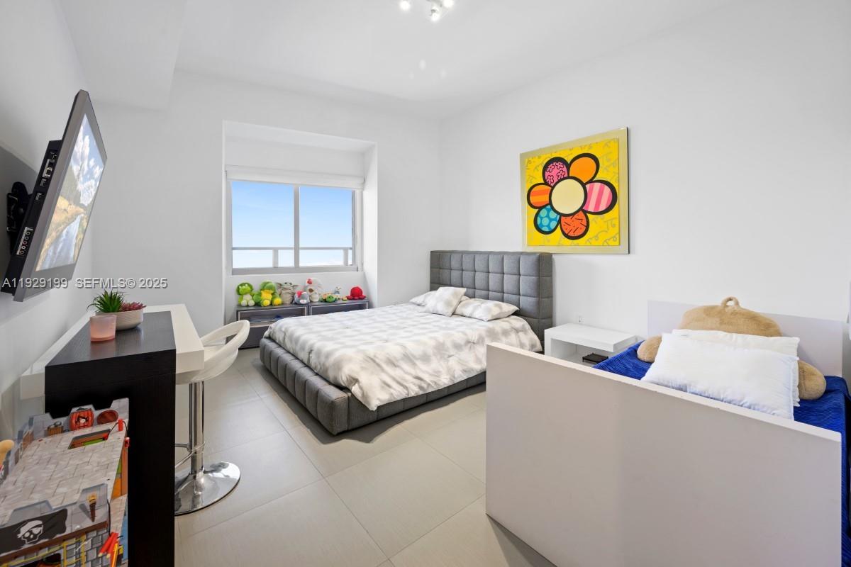 MARQUIS CONDO - Residential