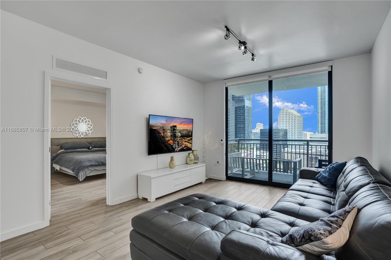 NINE AT MARY BRICKELL VIL - Residential