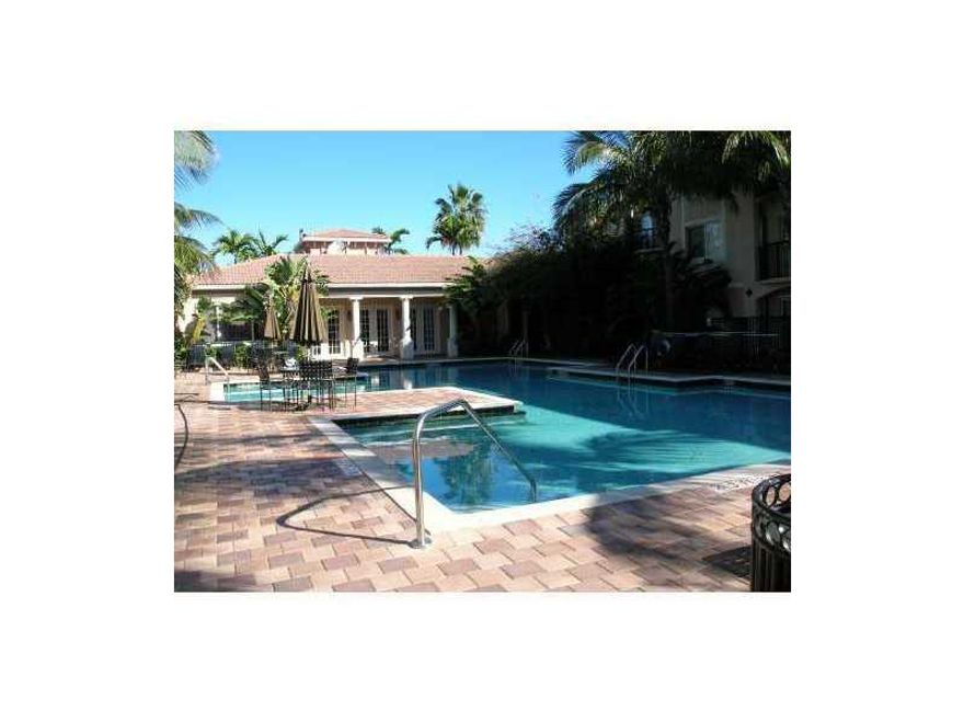 UPDATED 1 BEDROOM TOWNHOME W ATTACHED GARAGE.  CURRENTLY TENANT OCCUPIED ON A MO TO MO BASIS.  GRANITE KITCHEN & BATH WITH SS KITCHEN APPLIANCES. 9 FT CEILINGS, FULL SIZE W/D - GATED COMMUNITY INCLUDES HEATED SWIMMING POOL & BBQ, FITNESS AND BUSINESS CENT ER WITH WI-FI, CAR WASH AREA, LOW MO HOA THAT INCLUDES FULL RESERVE COLLECTIONS, NEWLY PAINTED BUILDINGS & SUMMER PRUNING AND PLANTING. WELL MAINTAINED AND HEALTHY COMMUNITY. PERFECT FOR 2ND HOME, OK TO LEASE, PETS OK  PHOTOS PRE-TENANTSEE BROKER REMARKS.