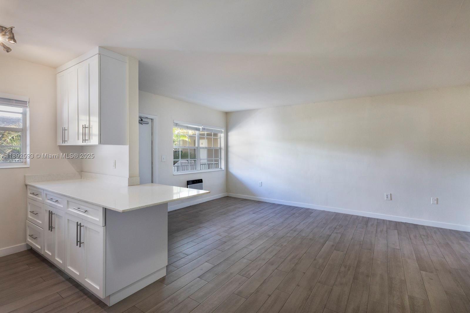 6511 Santona St C18