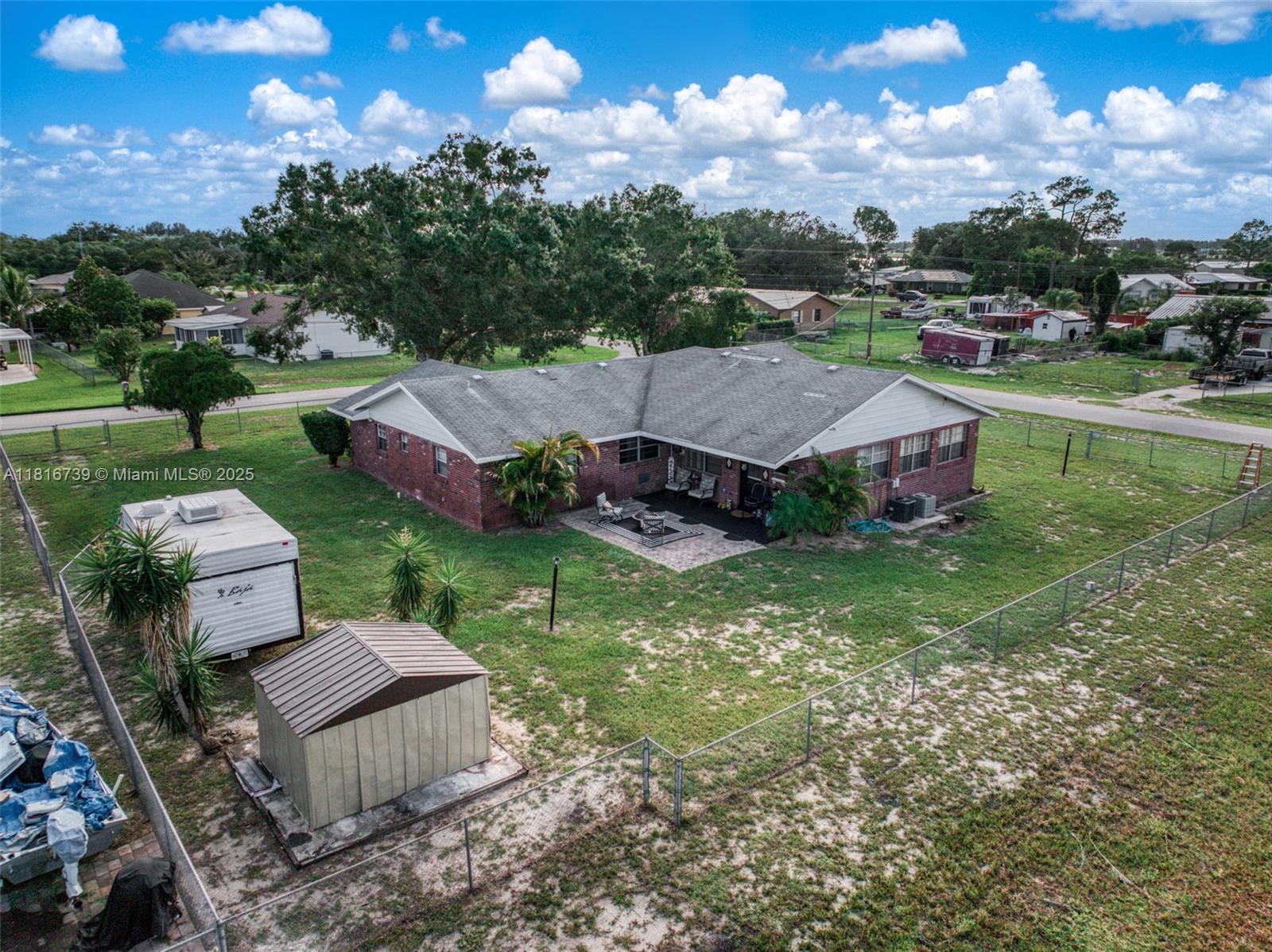 AVON PARK LAKES - Residential