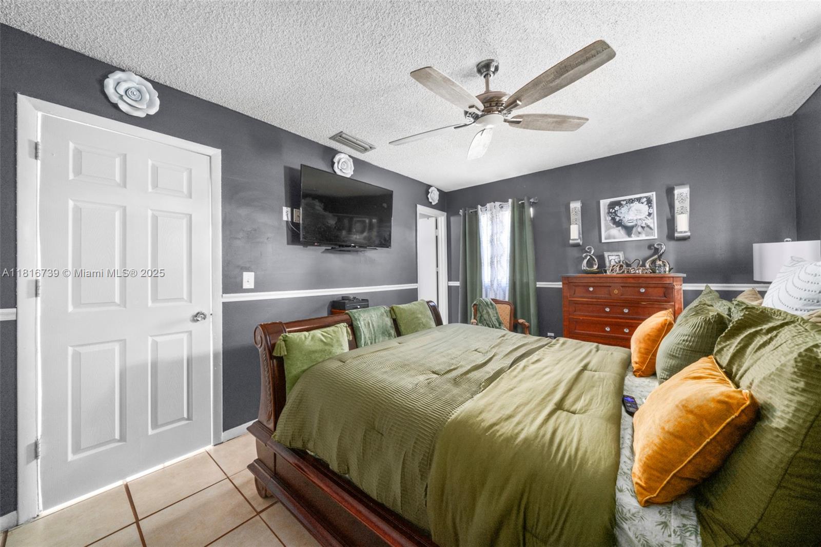 AVON PARK LAKES - Residential