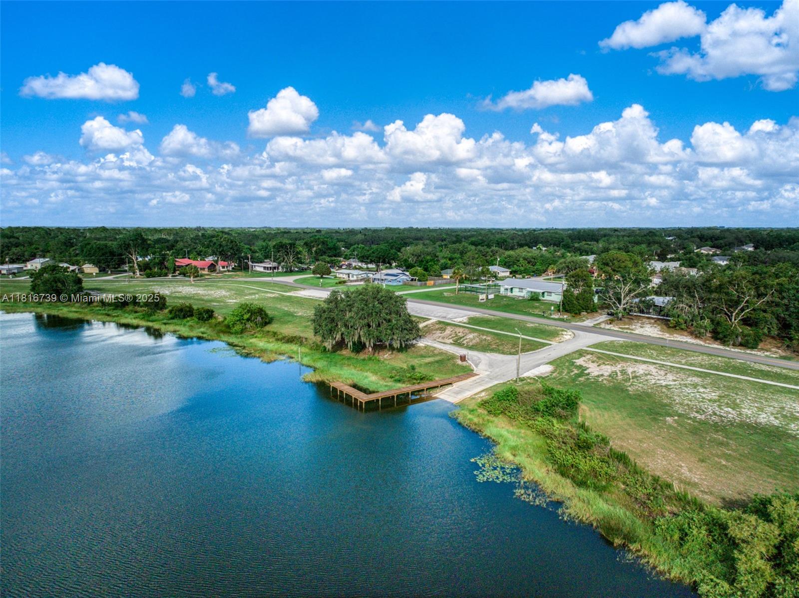 AVON PARK LAKES - Residential