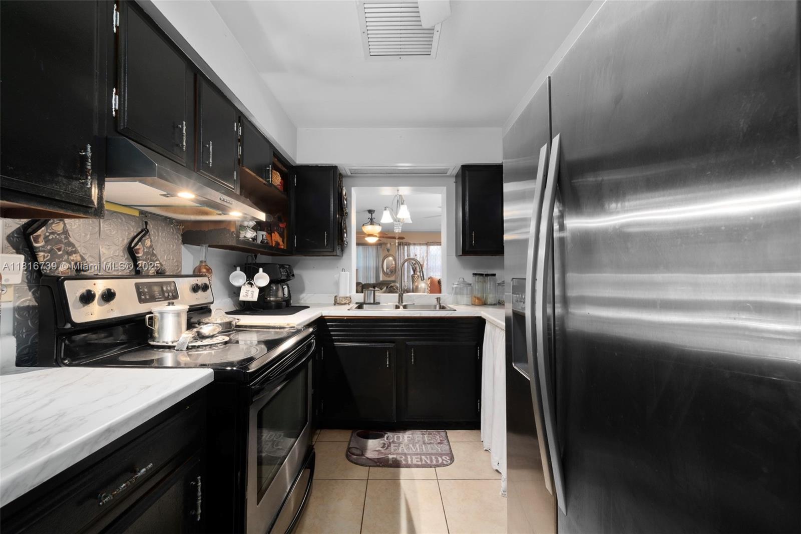 AVON PARK LAKES - Residential