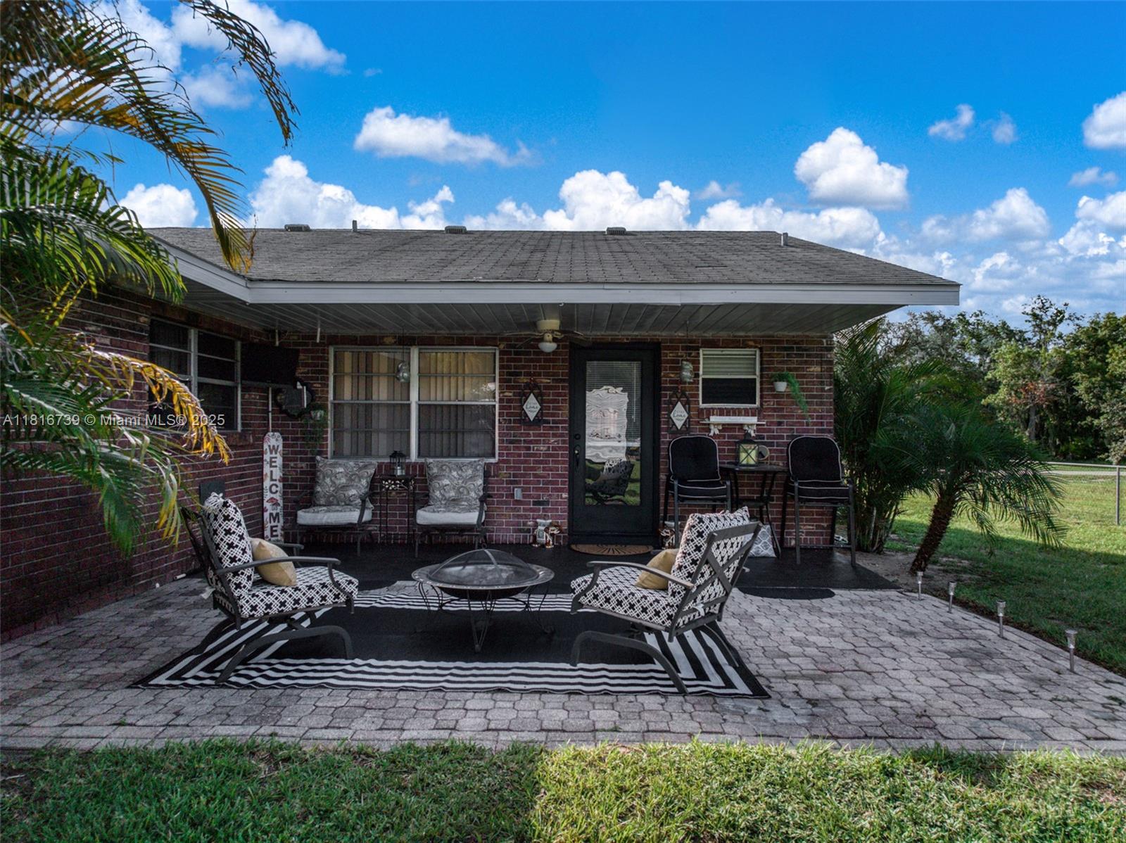 AVON PARK LAKES - Residential