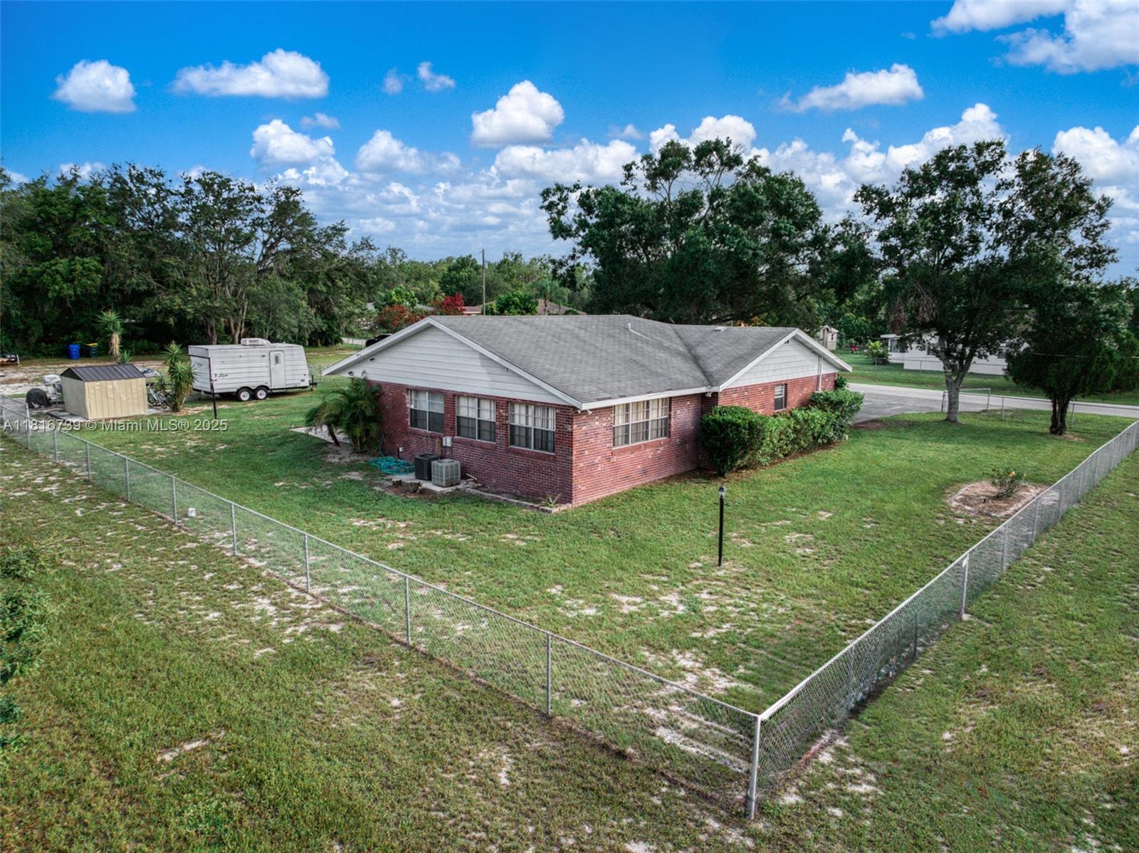 AVON PARK LAKES - Residential