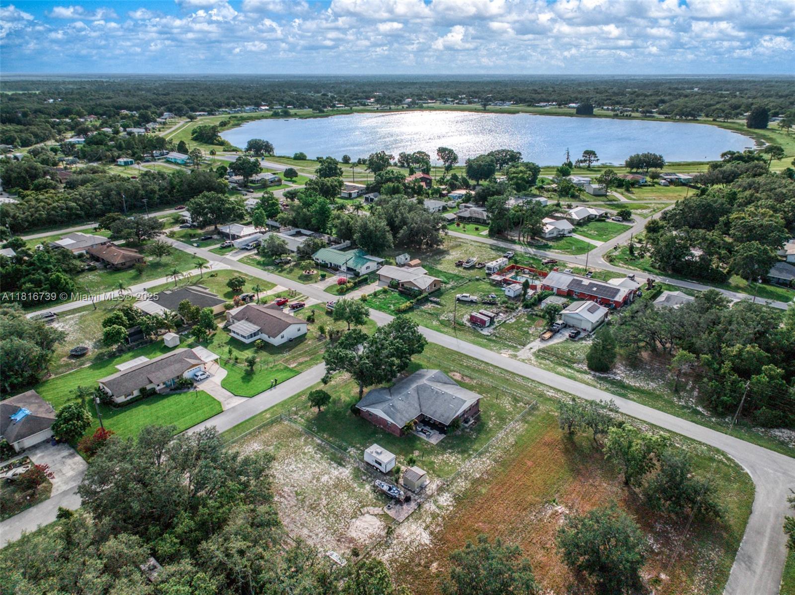 AVON PARK LAKES - Residential