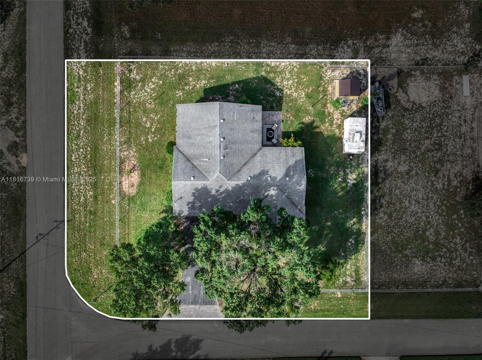 AVON PARK LAKES - Residential