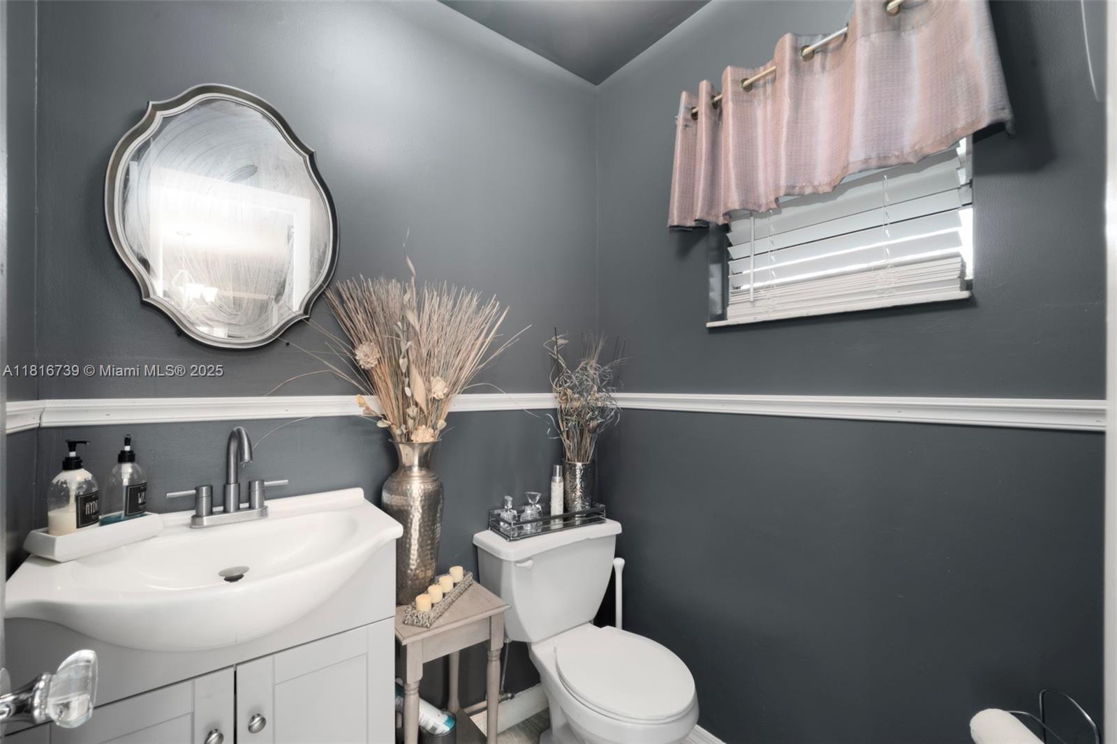 AVON PARK LAKES - Residential