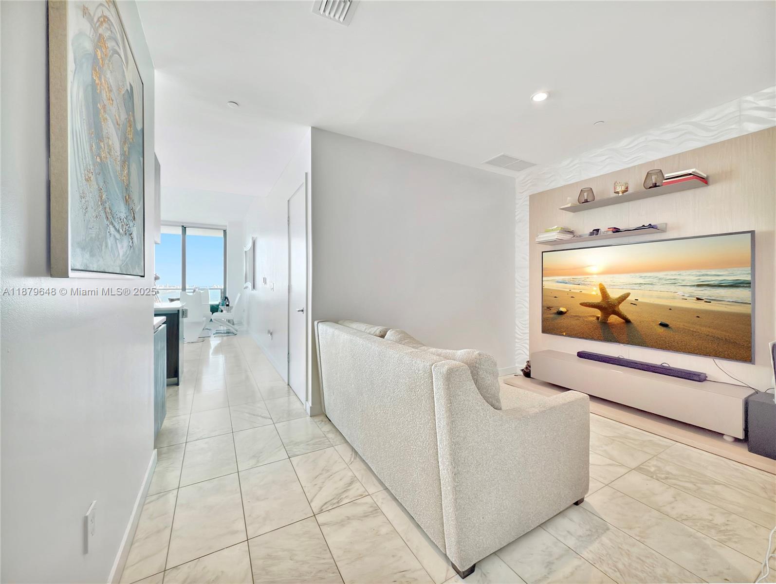 GRAN PARAISO CONDO - Residential Lease