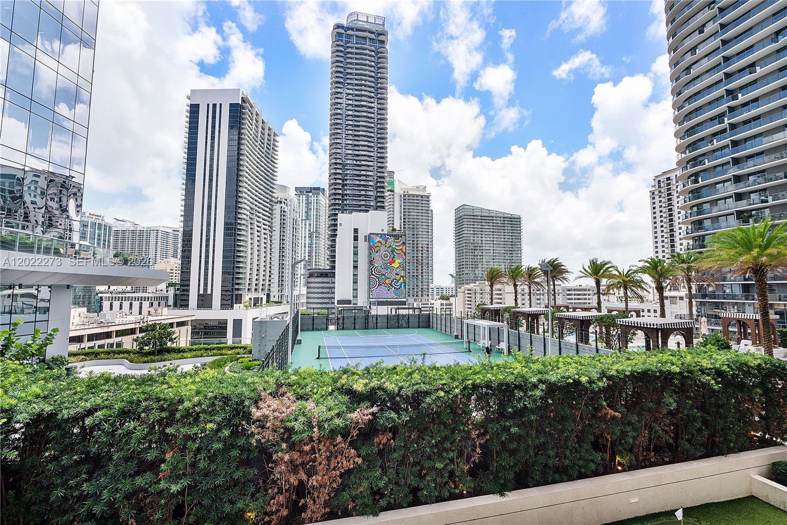 801 SMA RESIDENCES CONDO - Residential