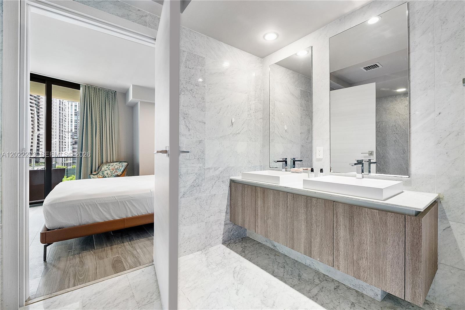 801 SMA RESIDENCES CONDO - Residential